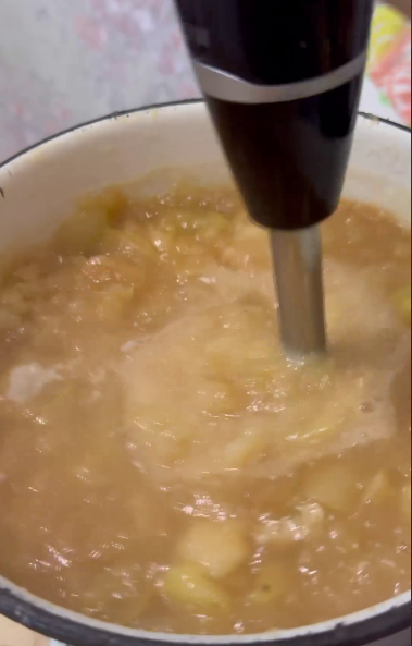 Готую вже кілька років підряд за цим рецептом! Яблучне пюре "Ніжинка" на зиму - це неймовірна смакота!