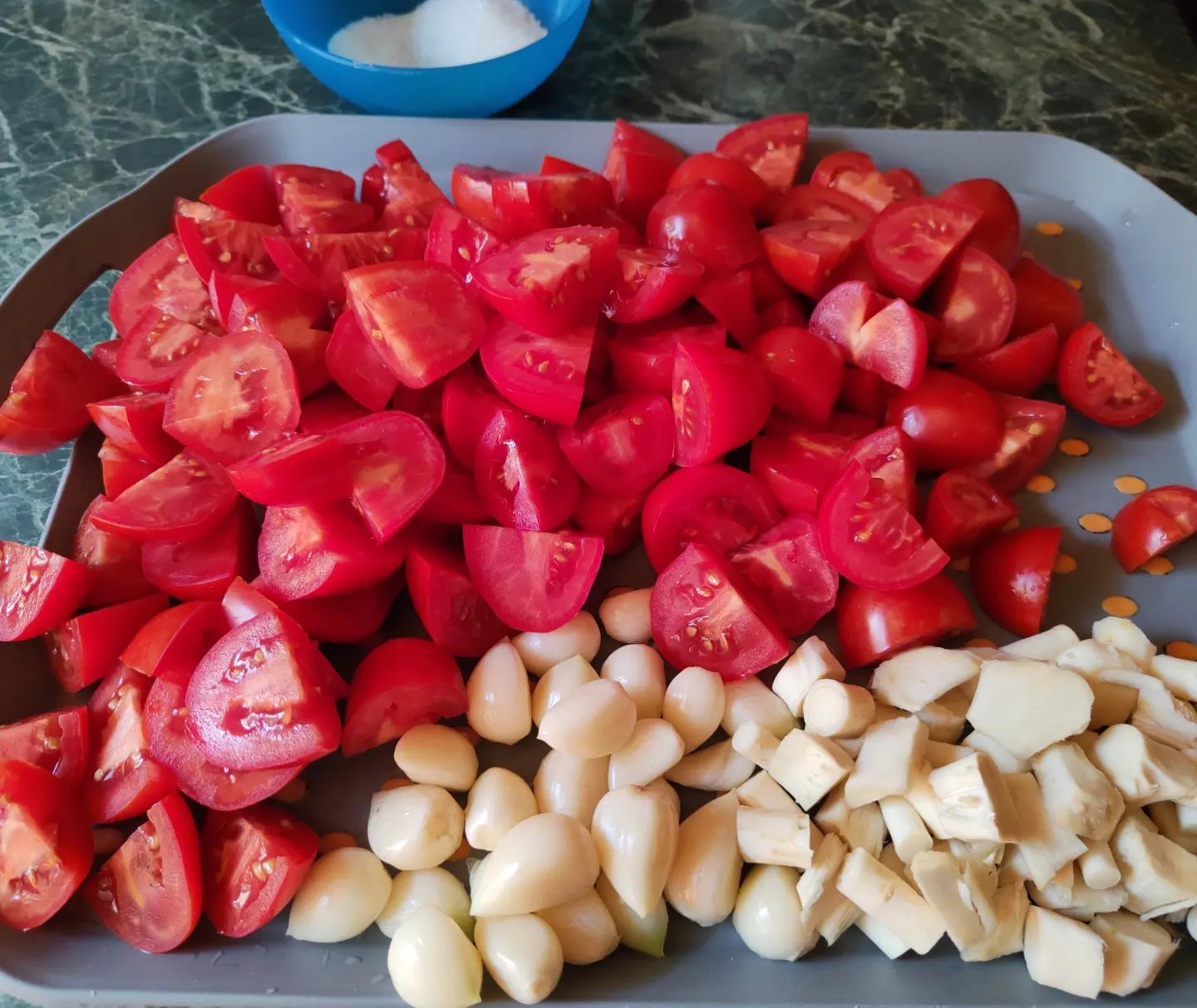 Соус із хрону "Хрінодер" (БЕЗ оцту і варіння) - ця заготовка порадує всіх любителів гостренького! Смачно, корисно і по-домашньому!