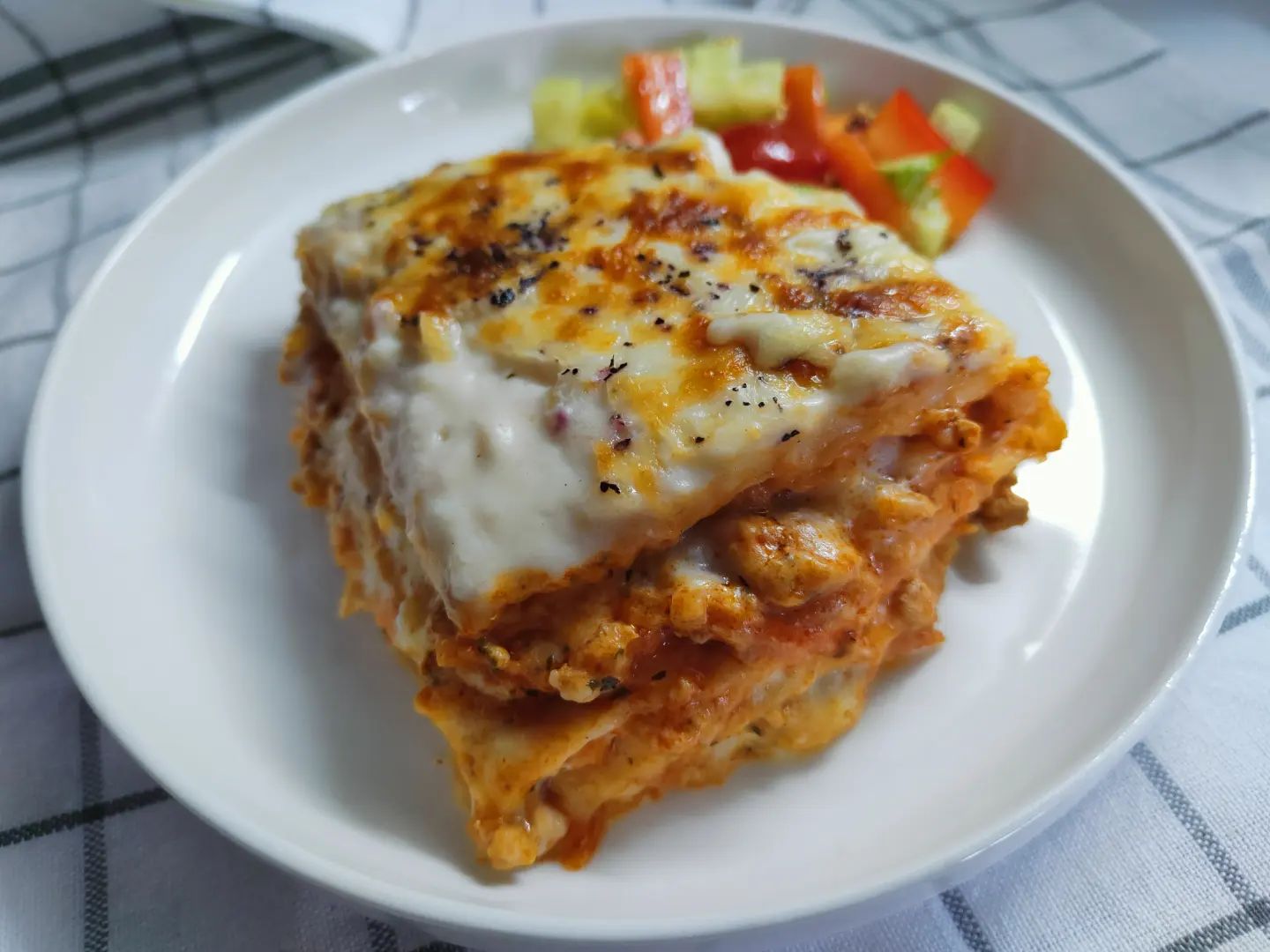 Показую, як я готую лазанью м'ясну майже, як справжню (з невеликим секретом) - рецепт без дорогого тіста