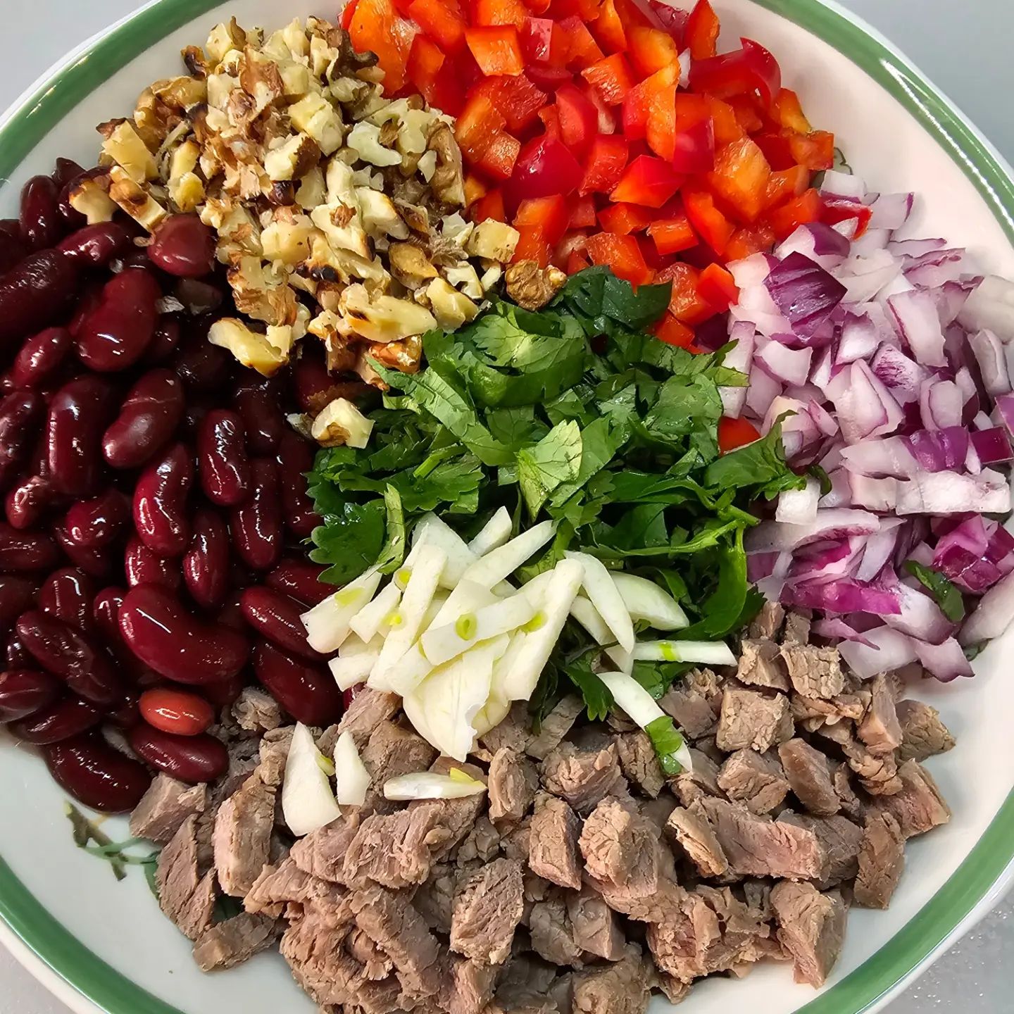 Цей салатик став нашим улюбленцем та частим гостем на столі! Салат "Тбілісі" з квасолею БЕЗ майонезу