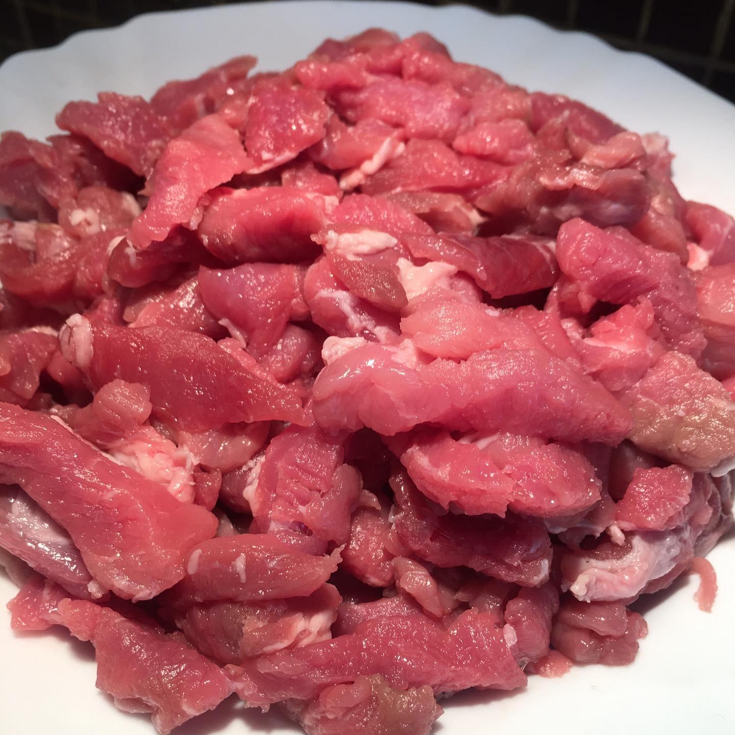 Найсмачніша в світі підлива "Бефстроганів" - ідеально з будь-яким гарніром: макаронами, пюре, крупами!