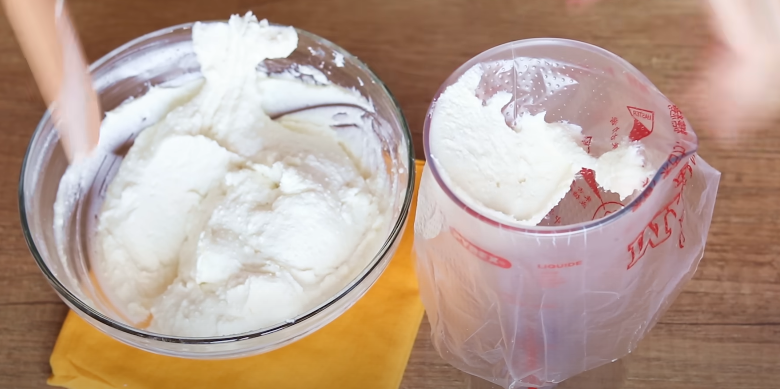 Новинка! Сирне печиво з ніжною начинкою, яке схоже на морозиво. Це дуже просто та швидко, а результат відмінний!