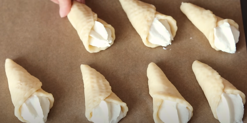 Новинка! Сирне печиво з ніжною начинкою, яке схоже на морозиво. Це дуже просто та швидко, а результат відмінний!