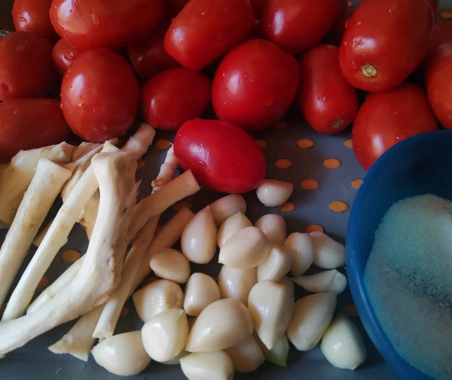 Соус із хрону "Хрінодер" (БЕЗ оцту і варіння) - ця заготовка порадує всіх любителів гостренького! Смачно, корисно і по-домашньому!