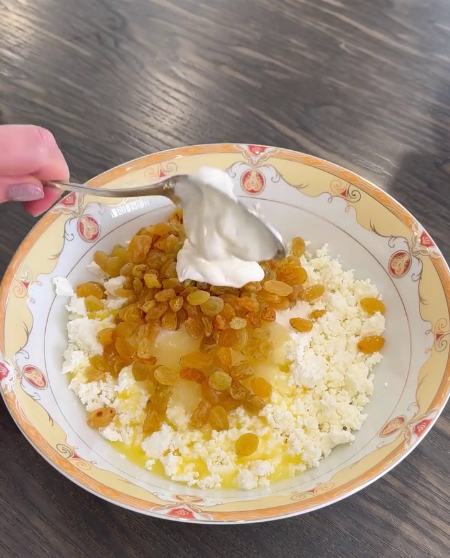 Це кращий рецепт зі всіх, що я пробувала! Ватрушки з сирною начинкою - смачні, ніжні і просто бомбічні!