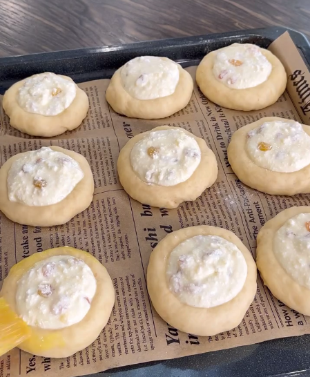 Це кращий рецепт зі всіх, що я пробувала! Ватрушки з сирною начинкою - смачні, ніжні і просто бомбічні!