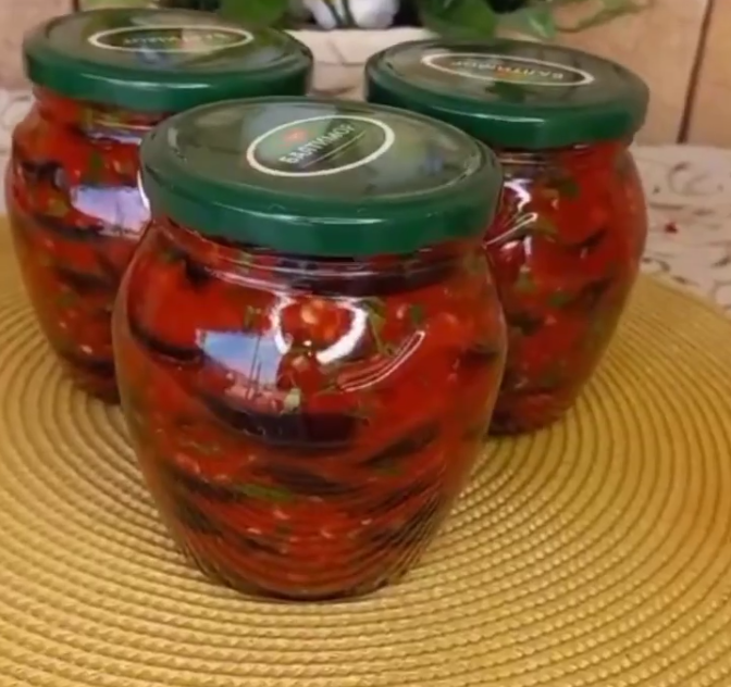 Ці пікантні баклажани по-грузинськи в обов'язковому порядку готуємо щороку! Дуже смачна, гостренька закуска з баклажанів на зиму