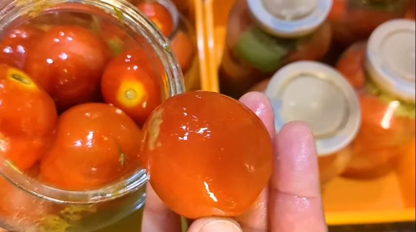 Квашені помідори, як бочкові! БЕЗ оцту та стерилізації! Такі помідори на зиму зберігаються у квартирі!