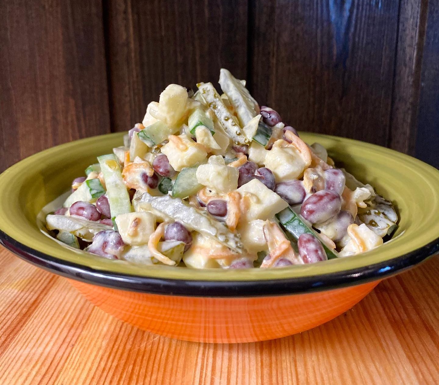 Один із улюблених салатів! Він без риби, без м'яса, і з дуже доступних продуктів! Подаю на будь-який стіл!