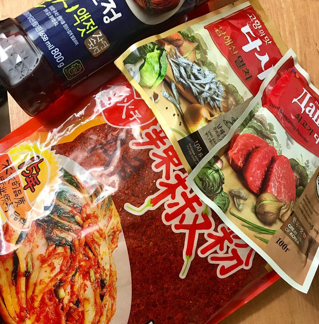 Відерко такої заготовки з'їдаємо зараз! Кімчі роблю вже багато років! Це дуже смачно - дуже! Найпростіший рецепт кімчі на зиму