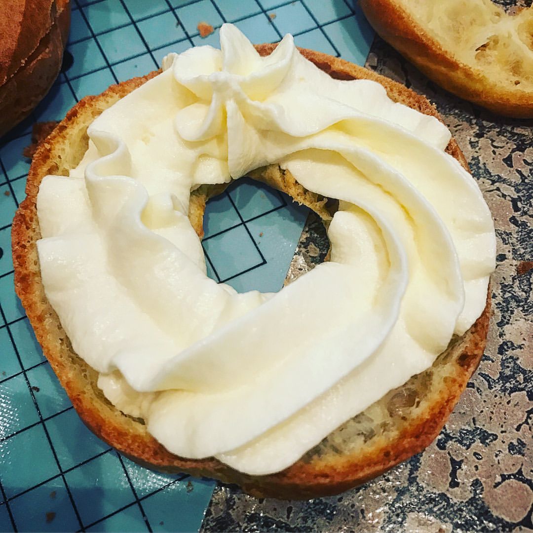 Дуже смачний порційний десерт! Найніжніші сирні кільця за чудовим рецептом моєї подруги-кондитера