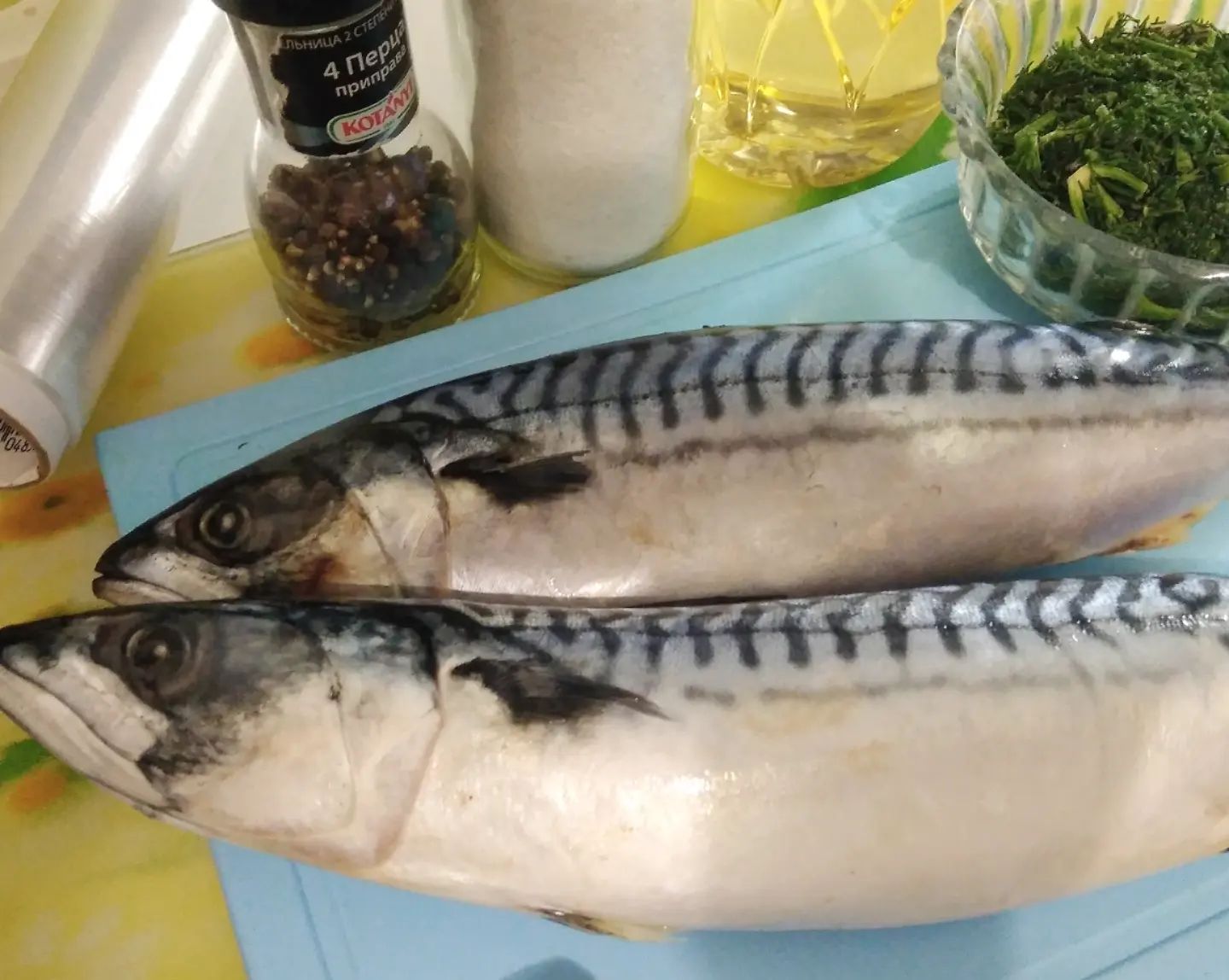 Така рибка ніколи не проїдається! Маринована скумбрія сухим посолом - роблю кілька і зберігаю в морозилці!