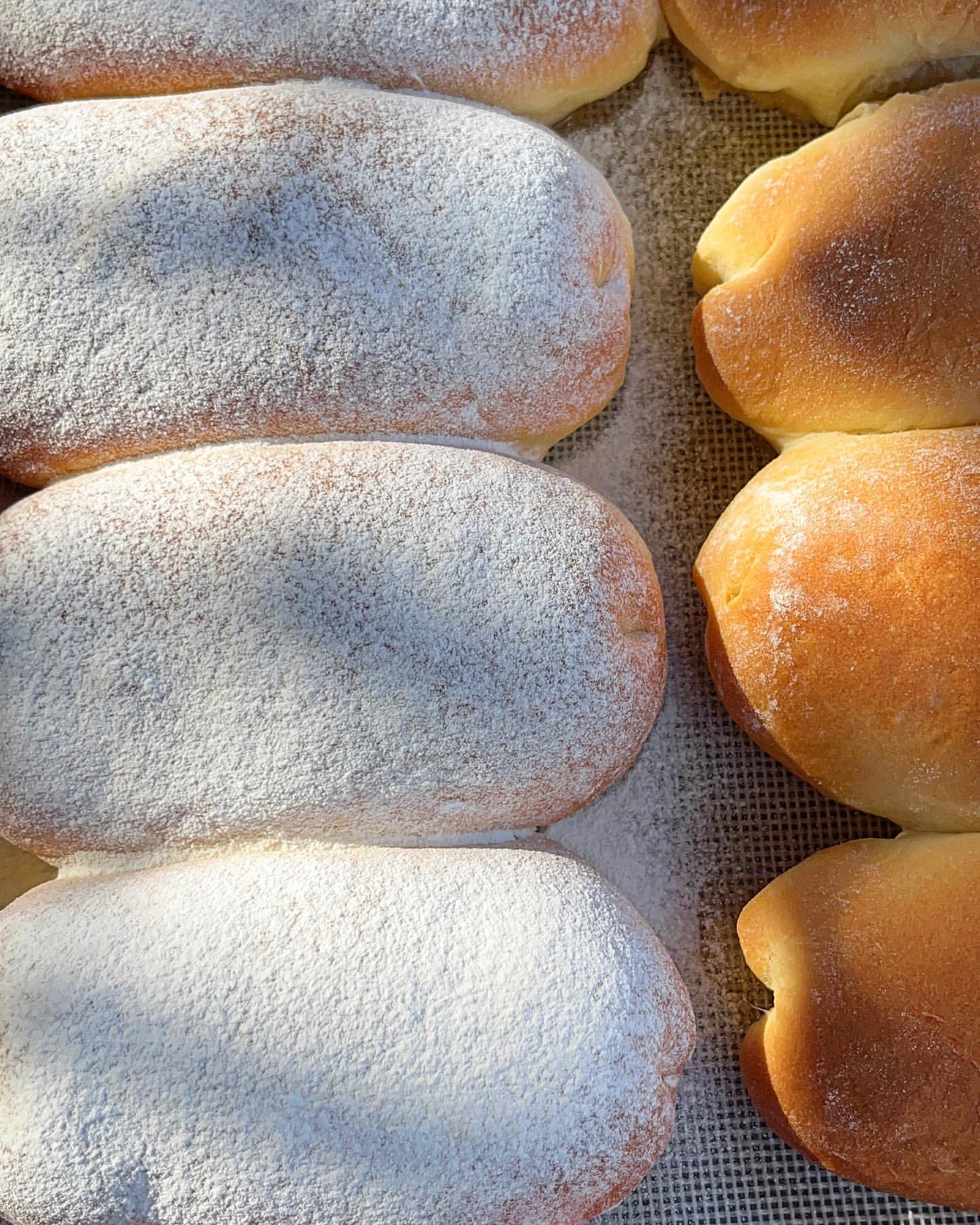 Рецепт найсмачніших, ванільних, пушистих пиріжків з яблуками. Тісто таке ніжне, слухняне, і миттю піднімається!