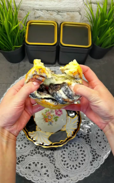 Найсмачніші булочки, які я колись робила! Ніжна здоба, смачна макова начинка та ароматна сирна глазур