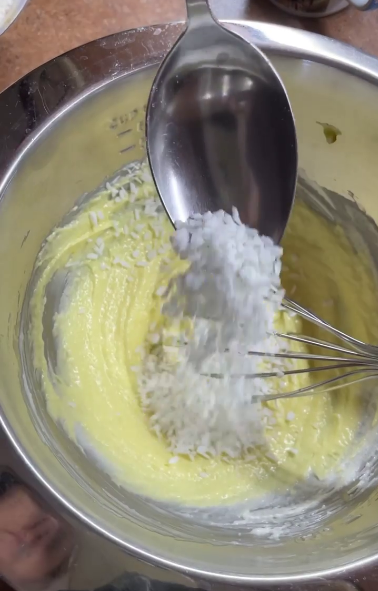 Такої смакоти Ви ще не пробували! Ніжне печиво "Рафаелло" з кремовою начинкою - відразу робіть подвійну порцію!