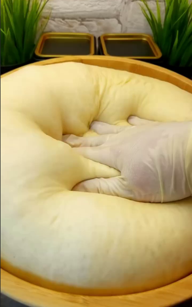 Найсмачніші булочки, які я колись робила! Ніжна здоба, смачна макова начинка та ароматна сирна глазур