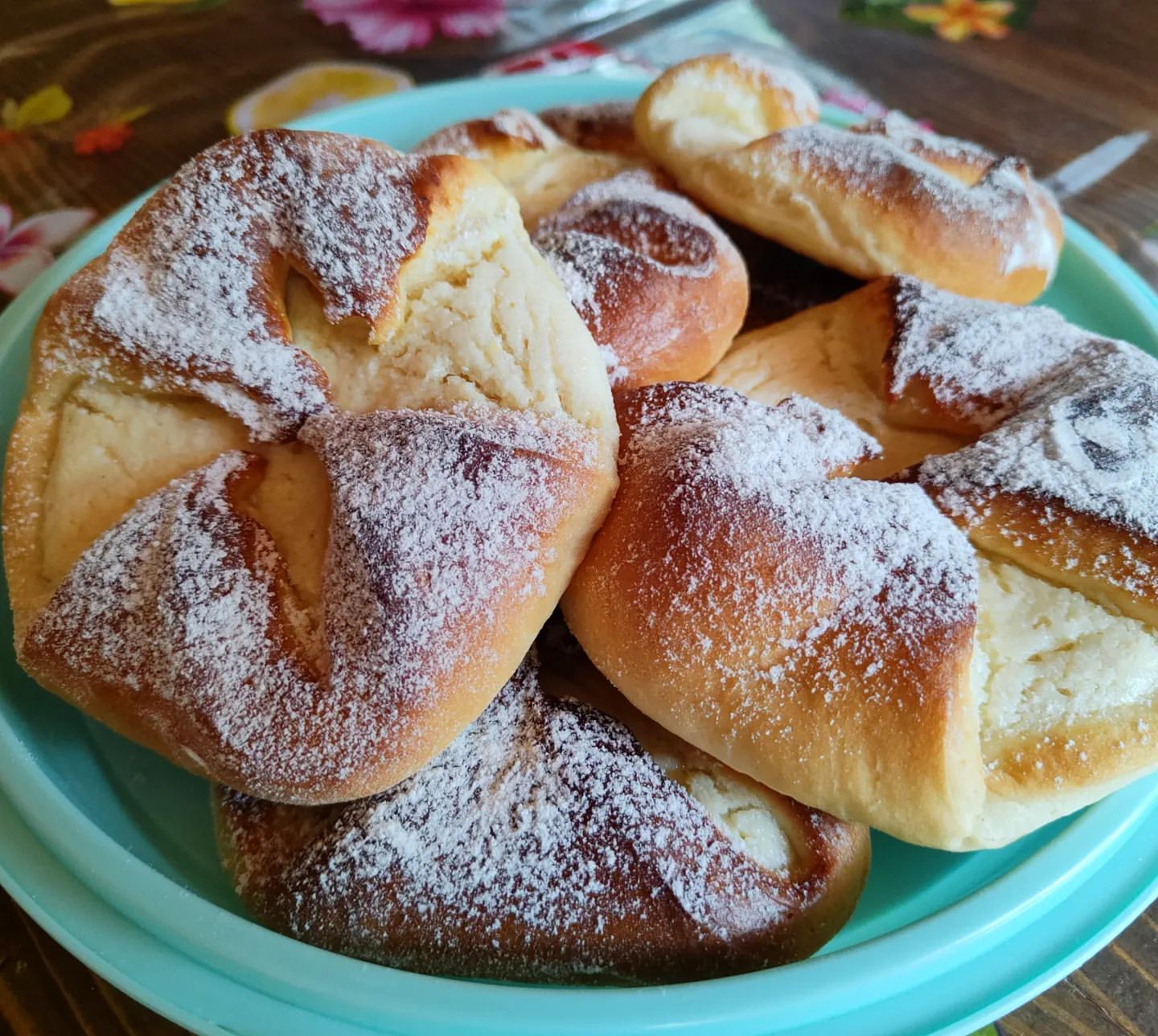 Булочки з сиром "Угорські ватрушки" - цю смакоту обожнюють і діти і дорослі! Сир не витікає, А БУЛОЧКИ ДУЖЕ НІЖНІ!