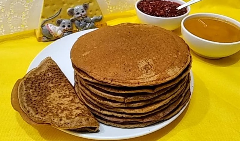 Кавові млинці на сніданок - це щось неймовірне! Готуються швидко та просто, а результат здивує всіх!