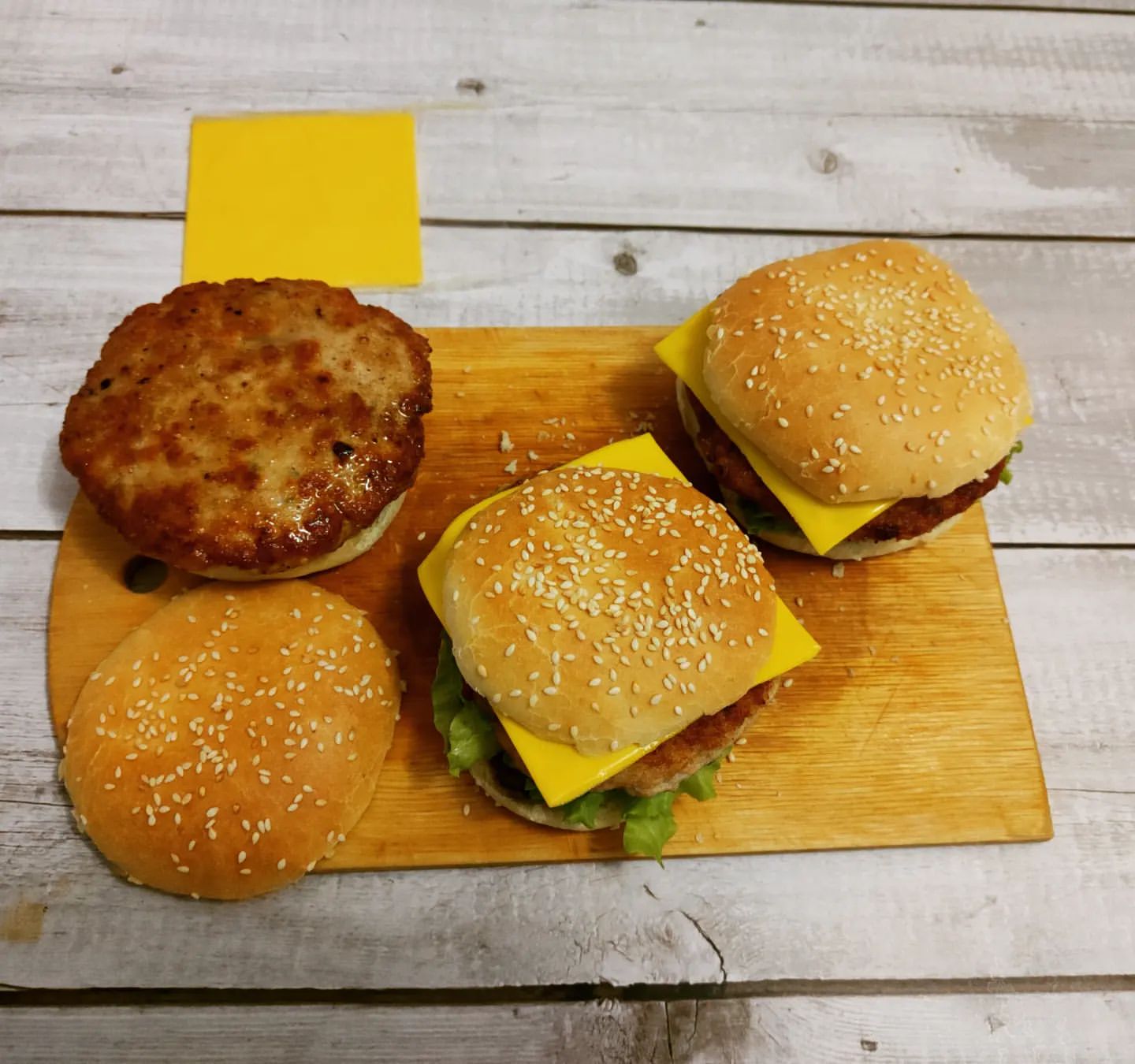 Показую, як я готую Чізбургер по-домашньому - це набагато простіше, ніж я думала і дешевше, ніж купити!