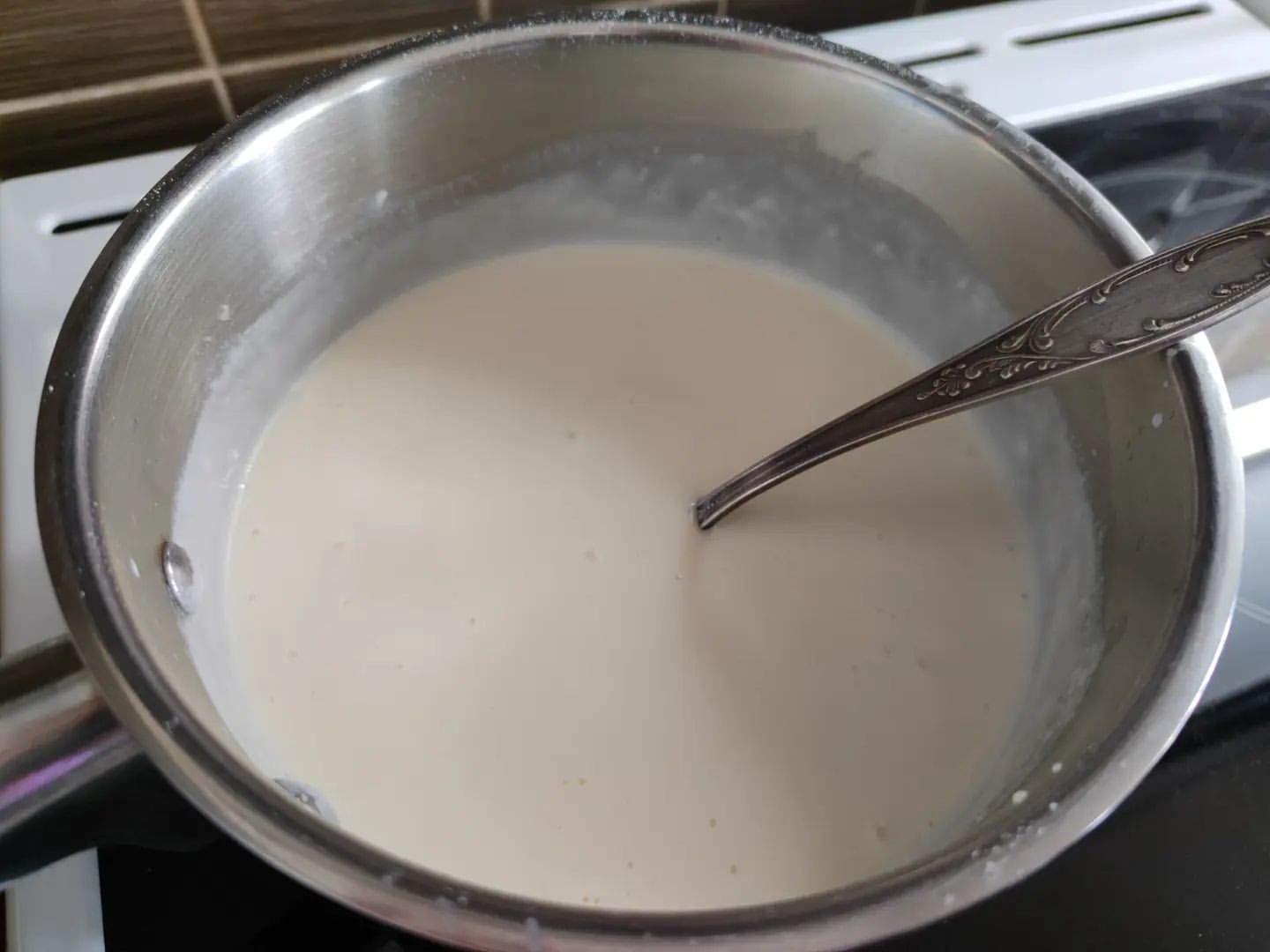 Пастиціо - це грецька лазанья з макаронами. Так смачно, що я готова їсти цю страву вранці, в обід і на вечір