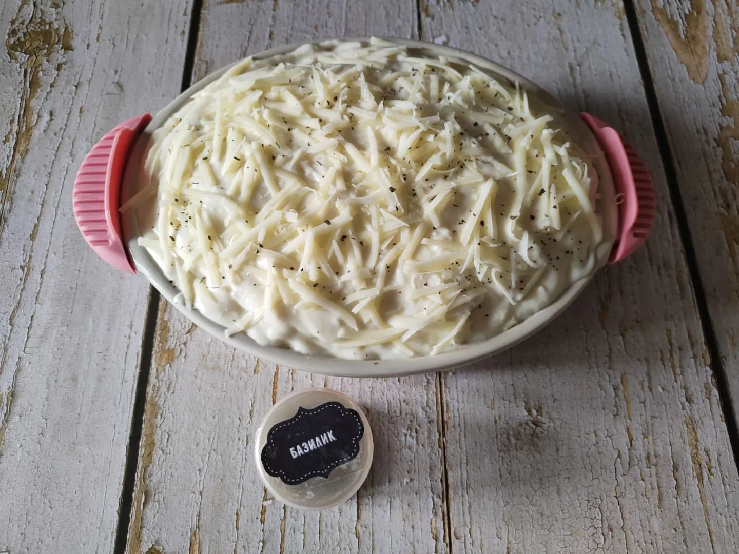 Пастиціо - це грецька лазанья з макаронами. Так смачно, що я готова їсти цю страву вранці, в обід і на вечір