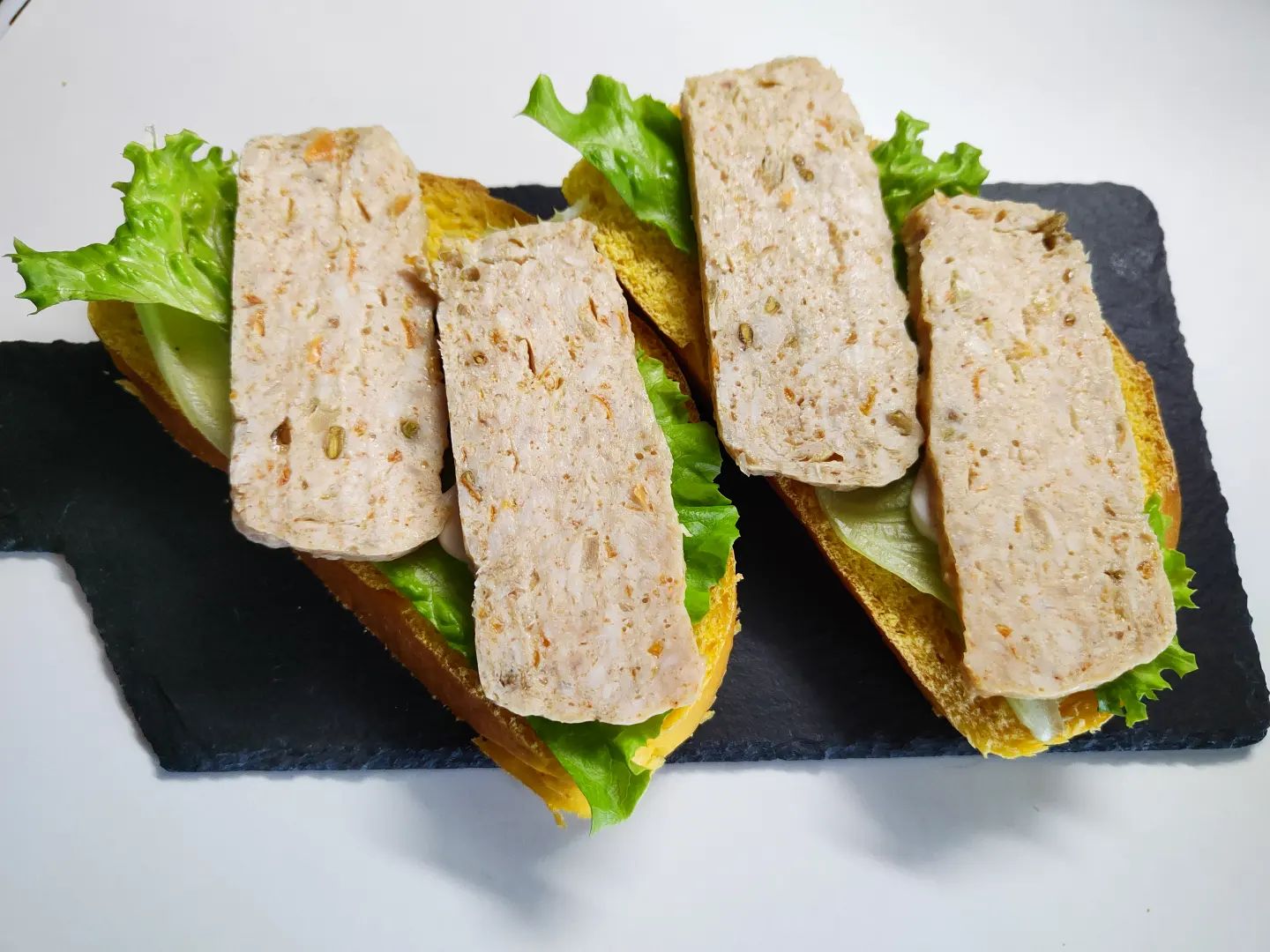 Таку печеню з курки готую замість ковбаси! Дуже смачно, просто і дешево, а знадобиться лише 400 гр фаршу