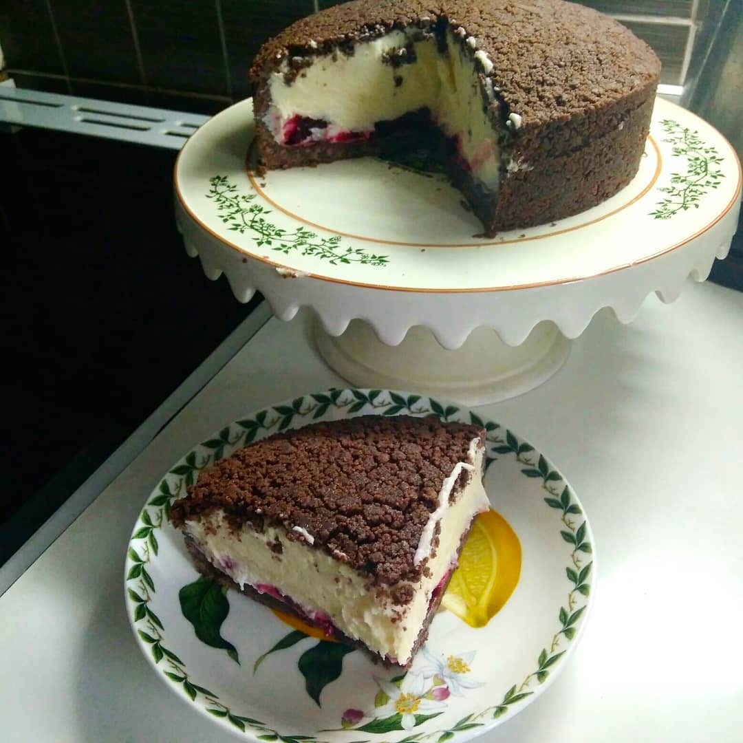 Шоколадно-сметанний торт з вишнями БЕЗ випічки - цю смакоту я готую швидко і просто, виходить не жирний і в міру солодкий