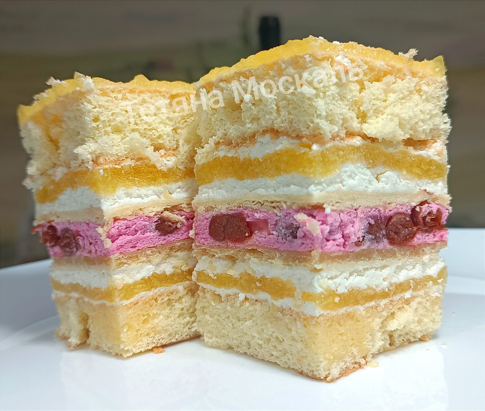 Новенький пляцок з вишнями, яблуками та лимонним смаком - то є насолода ще та! Рецепт від української господині!