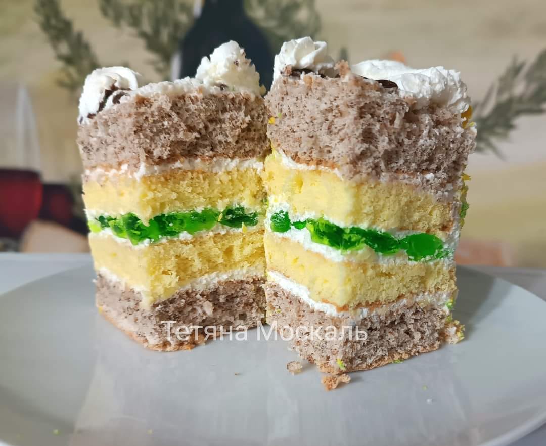 Чудовий торт за рецептом української господині - поєднання 2 видів бісквіту, вершкового крему і желе