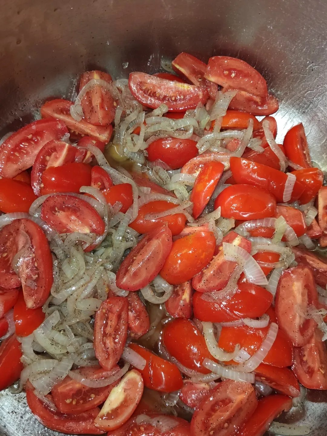 Закриваю Лечо вже багато років за цим рецептом! Це найкращий варіант із тих, що я пробувала! Всі хто пробує, без рецепта не йдуть!