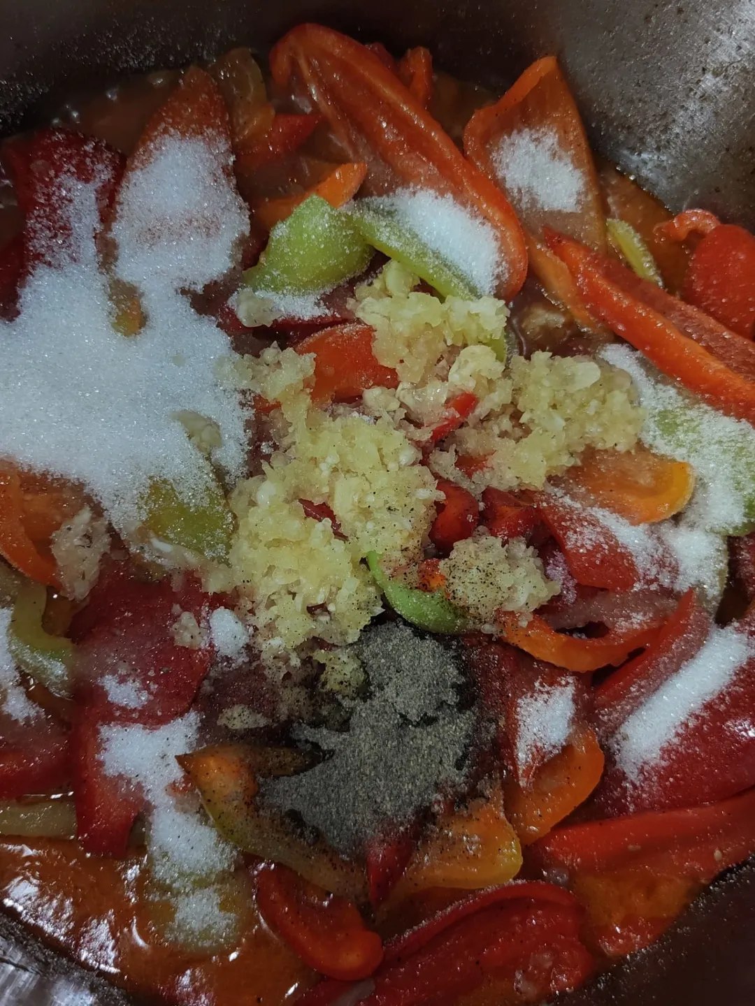 Закриваю Лечо вже багато років за цим рецептом! Це найкращий варіант із тих, що я пробувала! Всі хто пробує, без рецепта не йдуть!