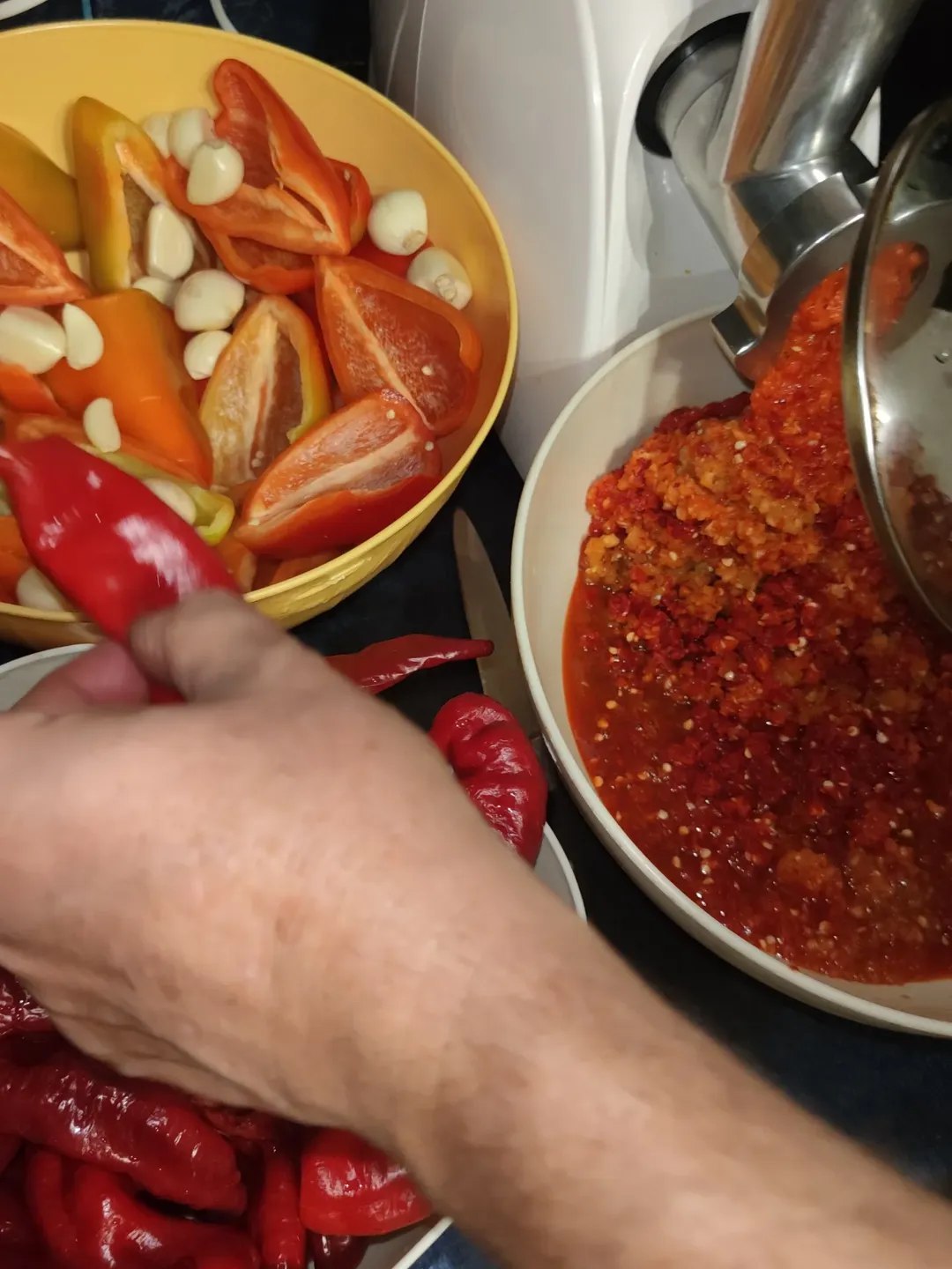 В мене він по особливому смачний! Тепер готую його на продаж! Кисло-солодкий соус "Чилі" - ділюсь з Вами найвдалішими пропорціями цього соусу!