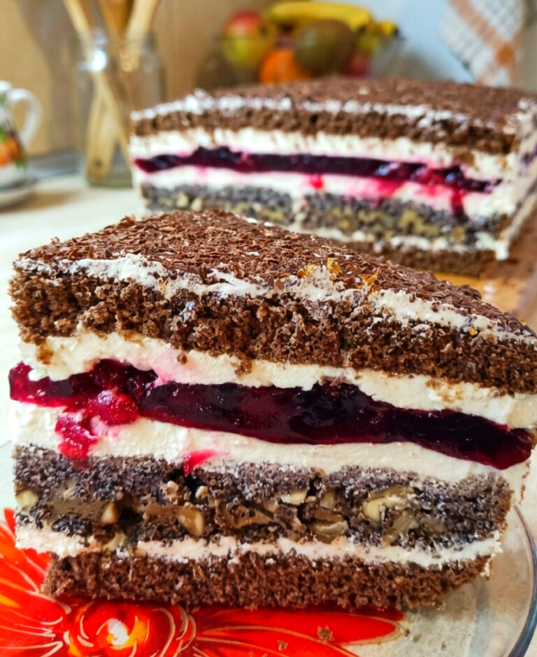 fb tort vyshnevo makova nasoloda harnyy i smachnyy plyatsok do svyatkovoho stolu 114967