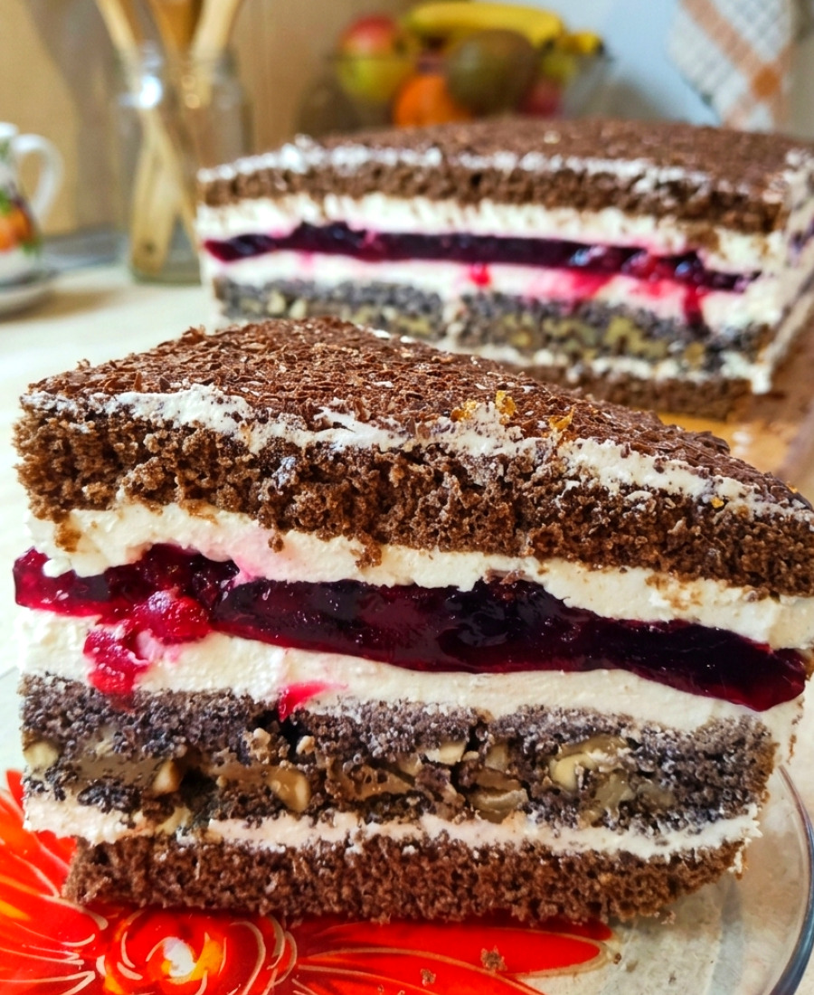 Торт «ВИШНЕВО-МАКОВА НАСОЛОДА». Гарний і смачний пляцок до святкового столу