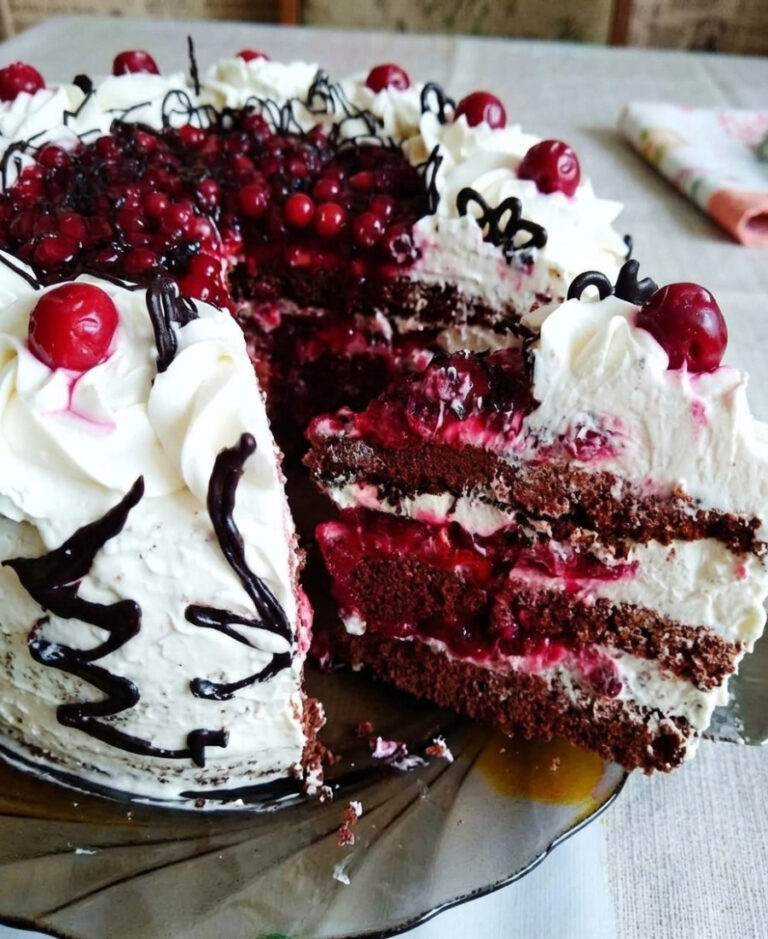 fb tort chornyy lis abo shvartsvald v domashnih umovah hotuyu sviy ulyublenyy sokovytyy aromatnyy i neymovirno smachnyy tort 48711