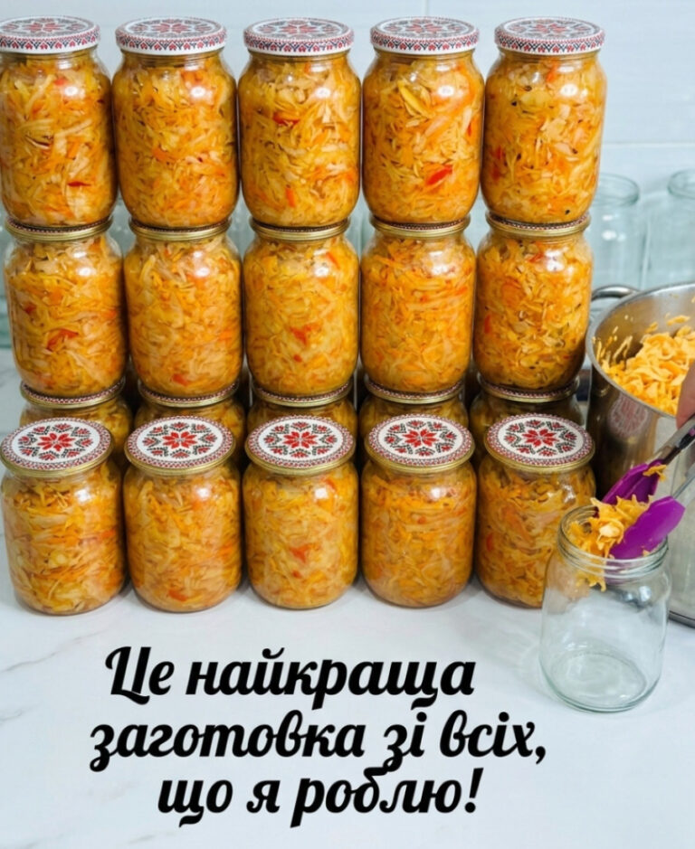 fb hotuemo tushkovanu kapustu z ovochamy na zymu universalna zahotovka dodayu v borsch yak nachynka dlya pyrohiv i pyrizhkiv duzhe smachno prosto i zberihaetsya za kimnatnoi temperatury 21452